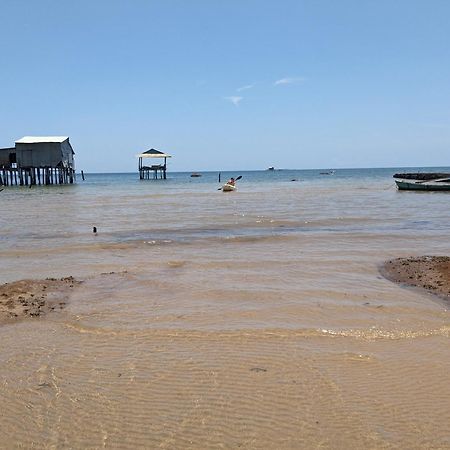 דואונג דונג Rorys Beach Bar מראה חיצוני תמונה